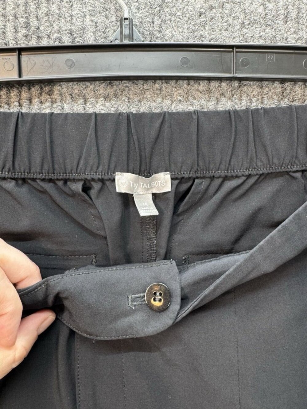 T By Talbots Cargo Jogger Pants Womens Medium Black Stretch Casual Athleisure - Picture 4 of 10